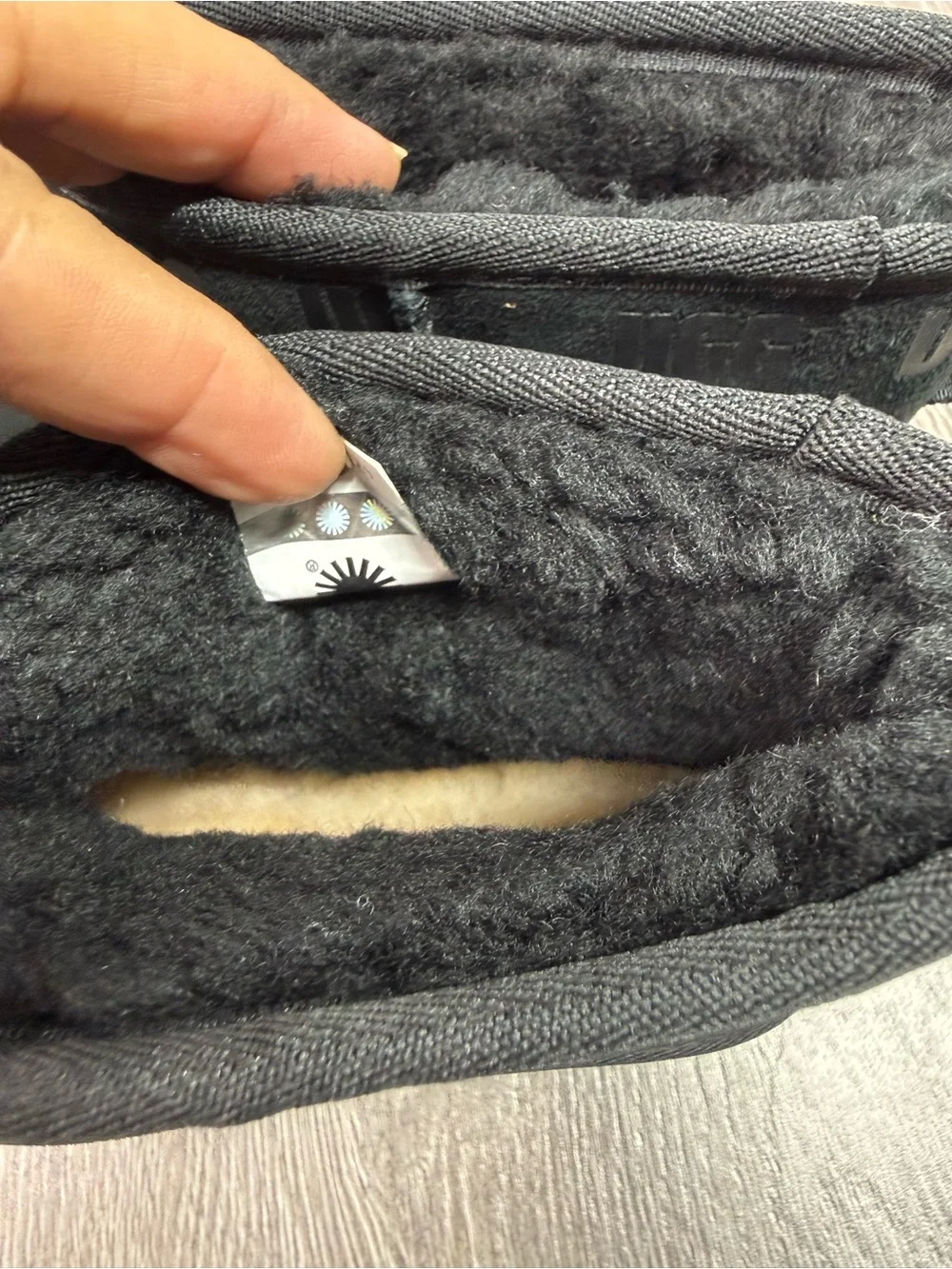 UGG classic mini